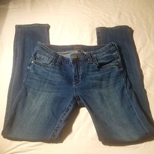 Kut From The Kloth Size 6 Straight Leg Jeans